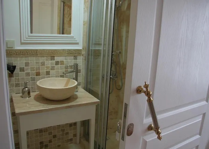 Risus * 博兹贾阿达岛